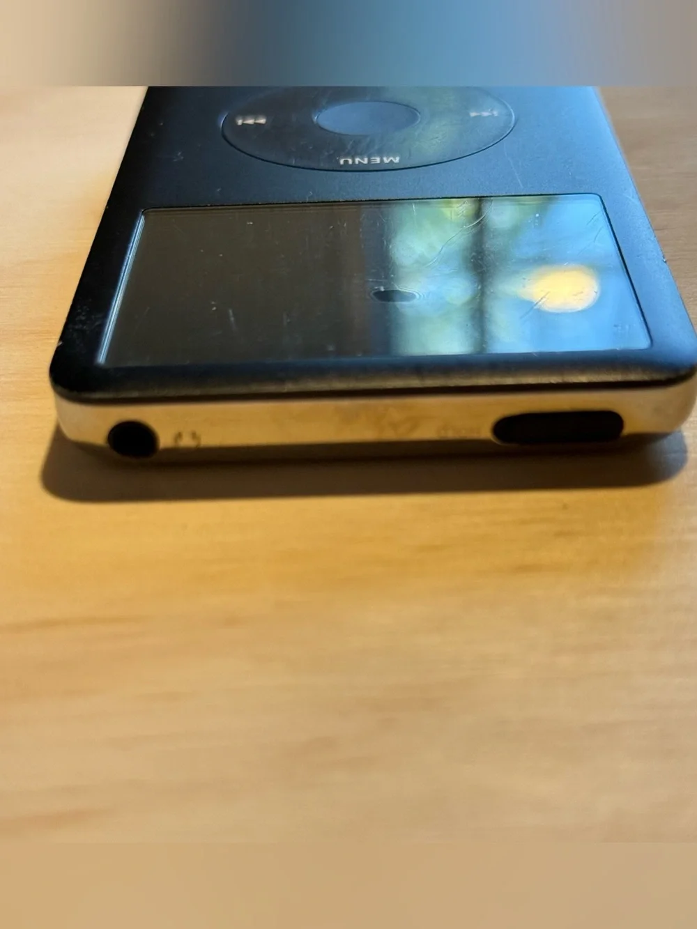 iPod Model:A1238 6ThGen 80GB Turns On Wont Connect To Computer Parts/Repair Only
